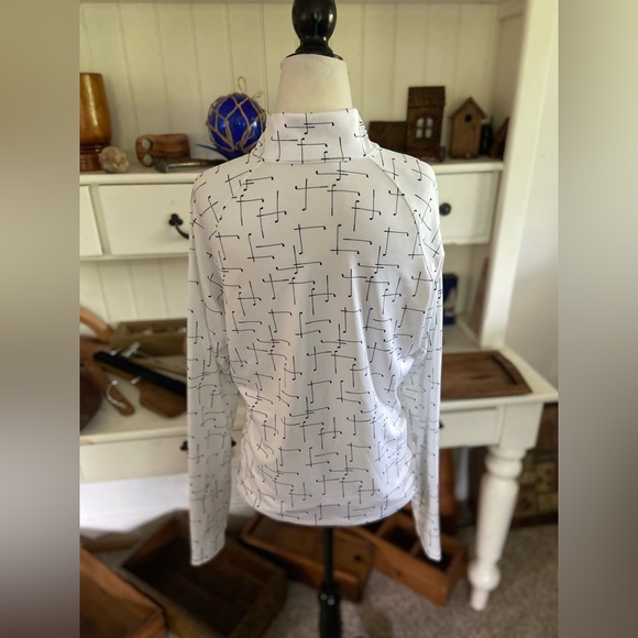 Lady Hagen - Picture 2 of 3